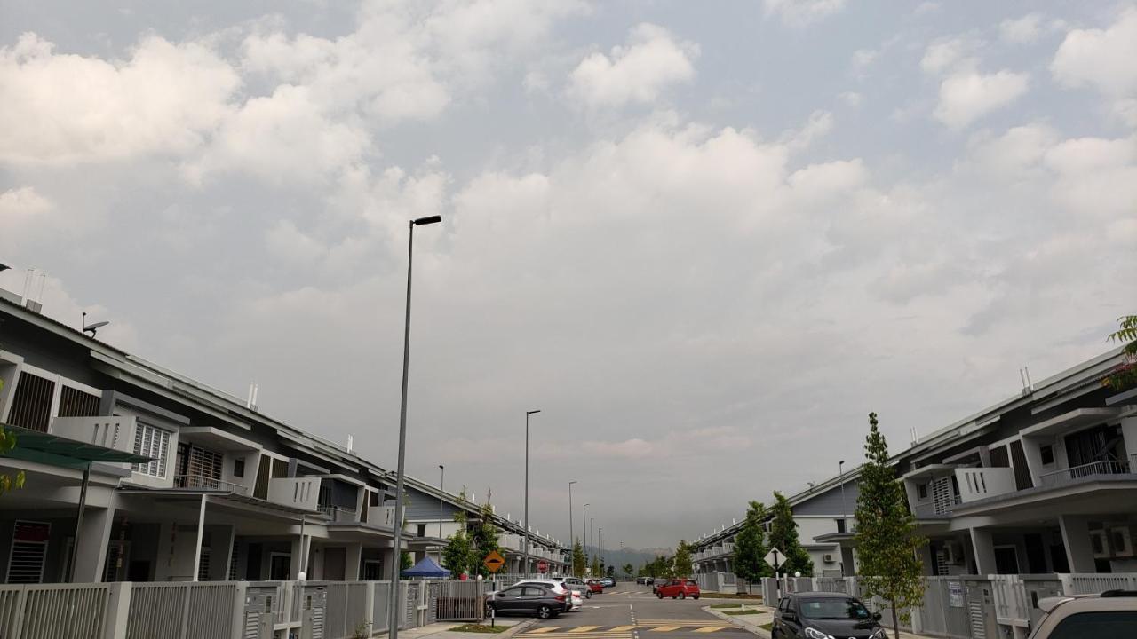 Sr Home-Stay @ Klia Kuala Lumpur Bagian luar foto